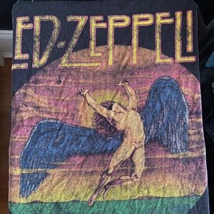 Led Zeppelin tshirt